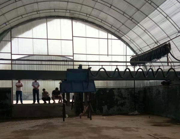 翻耙機(jī)